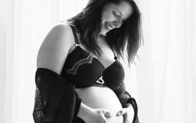 Photographe grossesse Saint Julien en Born